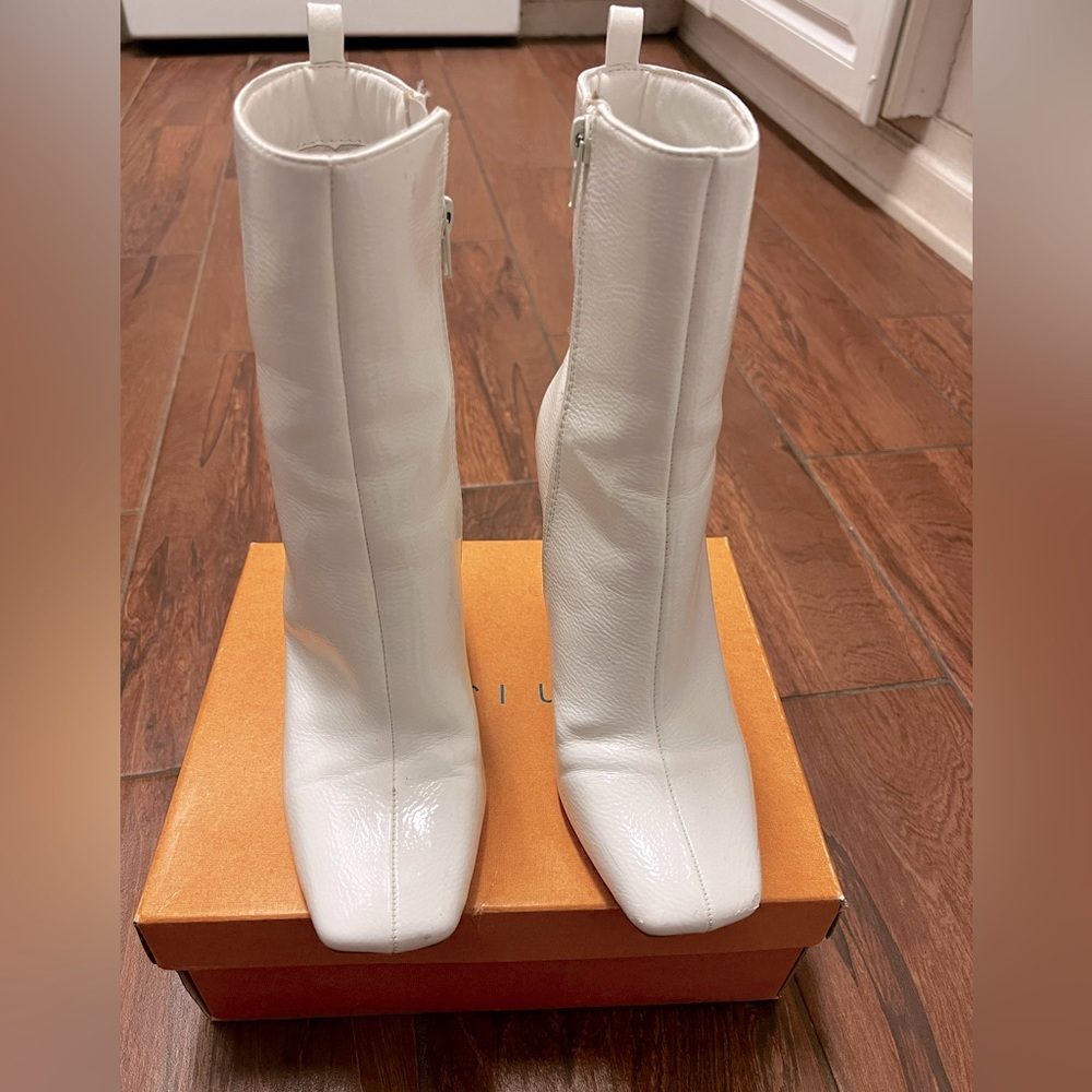 White patent leather block heel boot